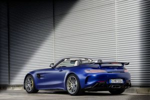 d1a7b775-mercedes-amg-gt-r-roadster-8