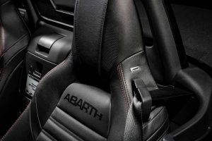 eea4ccb8-abarth-124-rally-tribute-edition-34