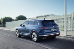 efb577b7-vw-touareg-wins-german-design-award-12