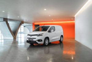 184edc2c-2020-toyota-proace-city-15