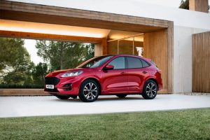 2019_FORD_KUGA_34FRONT-LOW