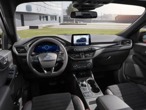 2019_FORD_KUGA_COCKPIT-LOW