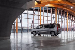 83d9e90f-2020-toyota-proace-city-verso-5
