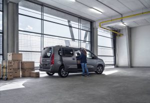 8728aa5a-2020-toyota-proace-city-verso-11