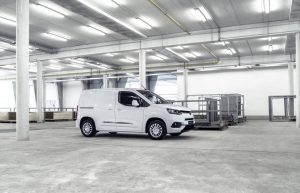 884aa70c-2020-toyota-proace-city-23