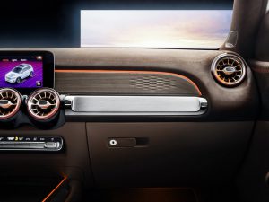 94367280-mercedes-concept-glb-21