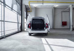 9caa8cb7-2020-toyota-proace-city-41