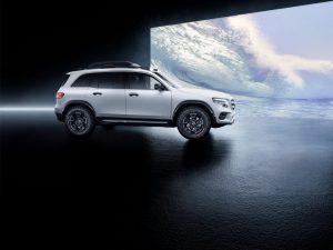 a1e8f2e7-mercedes-concept-glb-09