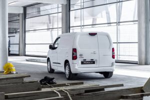 ba888be4-2020-toyota-proace-city-4