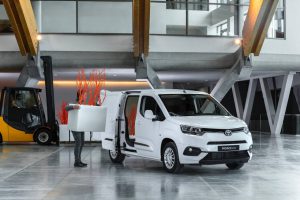 c67f903c-2020-toyota-proace-city-12