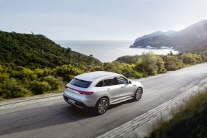 0a2dbba4-2019-mercedes-benz-eqc-9