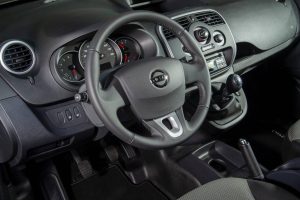 18643af0-nissan-nv250-l2-van-1