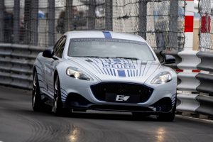 203d9dee-aston-martin-rapide-e-dynamic-debut-1