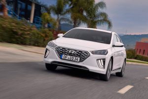 2b341249-2020-hyundai-ioniq-hybrid-8