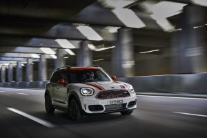 351e037e-mini-jcw-countryman-13