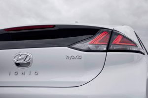 354895e9-2020-hyundai-ioniq-hybrid-21