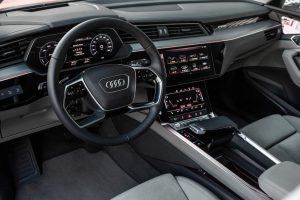 42e1e316-2019-audi-e-tron-186