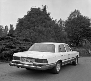 72af8ddd-mercedes-experimental-safety-vehicle-57