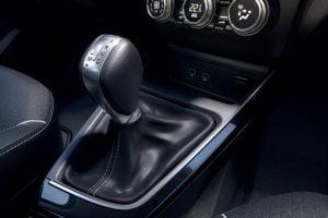 7470dc7a-2020-renault-arkana-russia-31