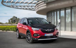 7da7197a-2020-opel-grandland-x-hybrid4-8