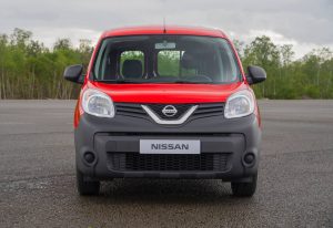 848f8f57-nissan-nv250-l1-van-25