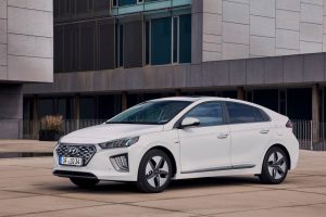 89aa226d-2020-hyundai-ioniq-hybrid-1