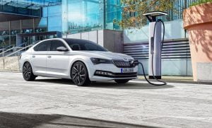 9c4a2084-2020-skoda-superb-iv-phev-3