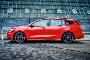 e91be49b-2019my-ford-focus-st-wagon-3