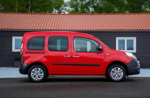 f38be199-nissan-nv250-m1-passenger-van-12