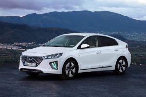 fc276a10-2020-hyundai-ioniq-hybrid-6