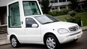 popemobiles_2002mercedesml430_ss