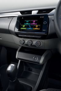 38acb458-2020-renault-triber-14