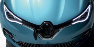 49b943b9-2020-renault-zoe-14