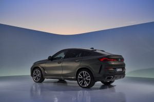 01c57215-2020-bmw-x6-19
