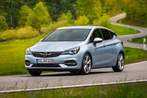 06094137-2020-opel-astra-hatchback-2