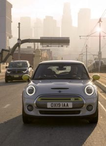 0901a88f-2020-mini-cooper-se-launched-15