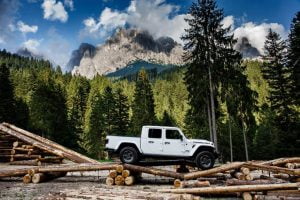 0fec1644-2020-jeep-gladiator-europe-4