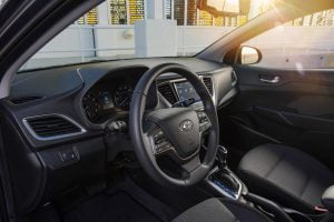 15cfb0b7-2020-hyundai-accent-33