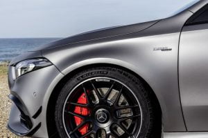 20b619f2-mercedes-amg-a45-30