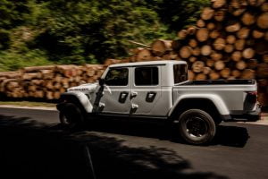 2dc14841-2020-jeep-gladiator-europe-20