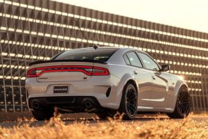 325df8cc-2020-dodge-charger-widebody-31