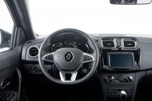 404aea59-2020-renault-logan-16