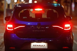 661b09f9-2020-renault-sandero-28