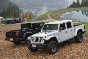 687bc20a-2020-jeep-gladiator-europe-3