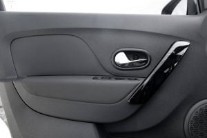 87d4f720-2020-renault-logan-20