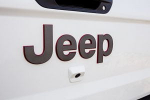 928068c8-2020-jeep-gladiator-europe-30