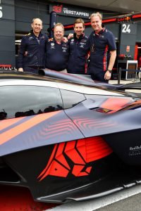 Aston-Martin-Valkyrie-02