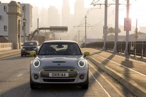 b96ce6cf-2020-mini-cooper-se-launched-12