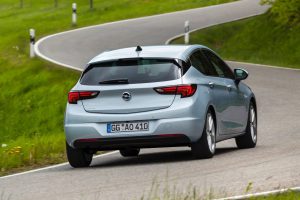 d9266a48-2020-opel-astra-hatchback-3