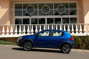 dbf2def8-2020-renault-sandero-18